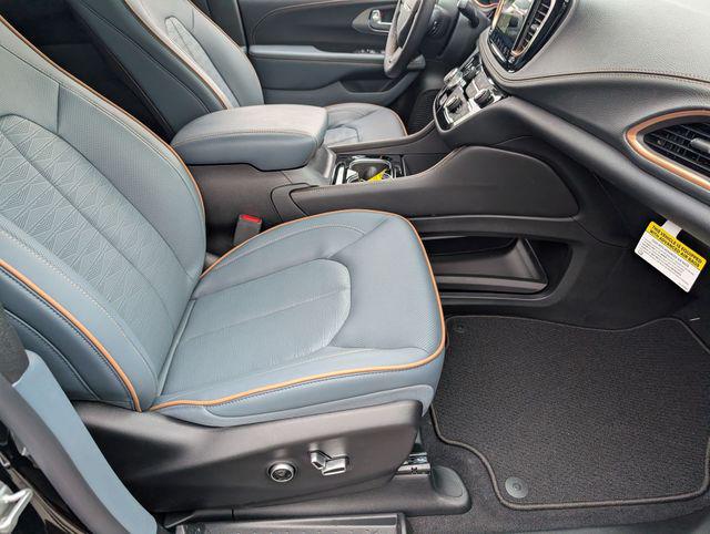 2027 Chrysler Pacifica Pinnacle