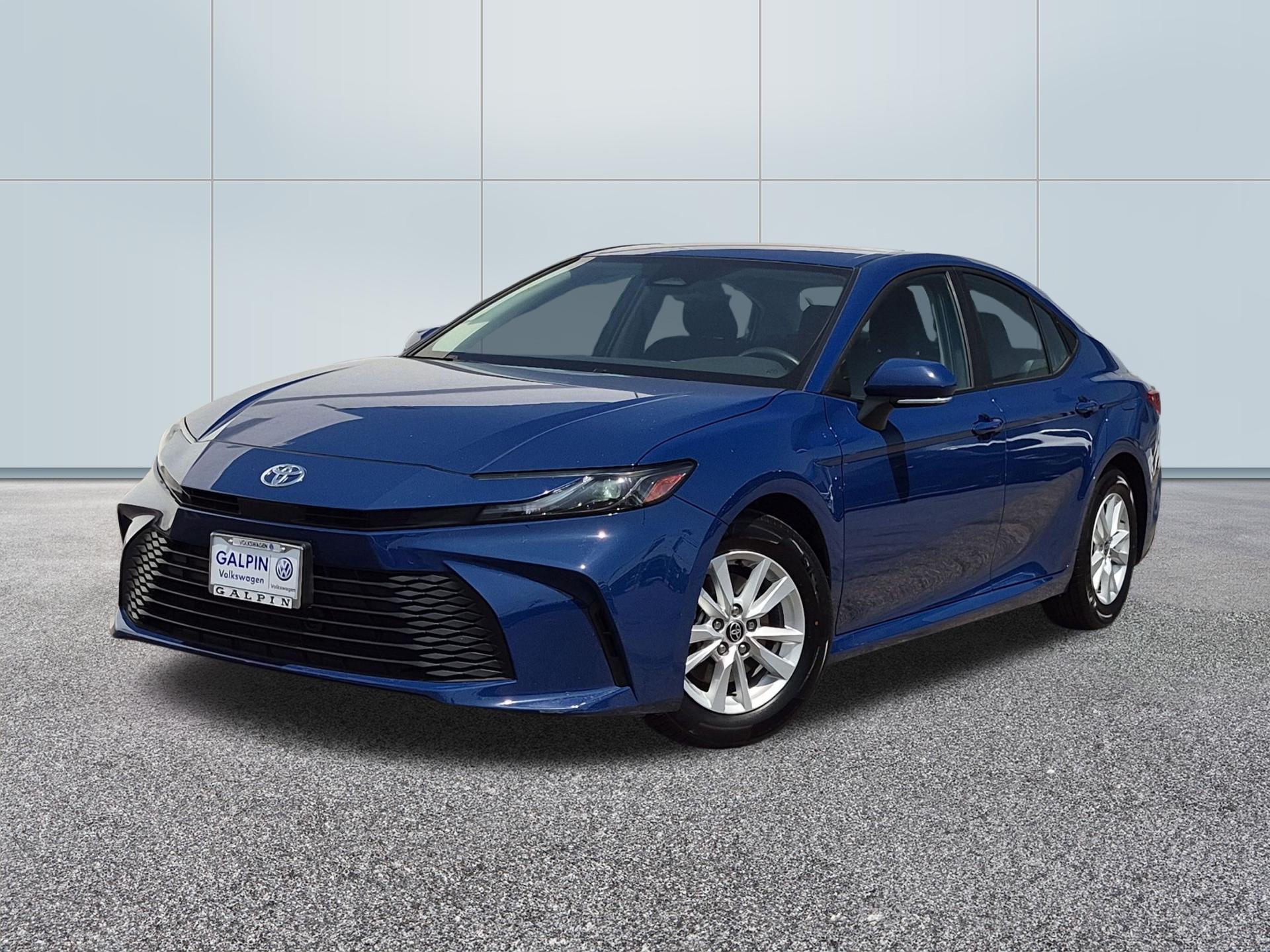 Reservoir Blue 2025 Toyota Camry Sedan Front-Wheel Drive Automatic