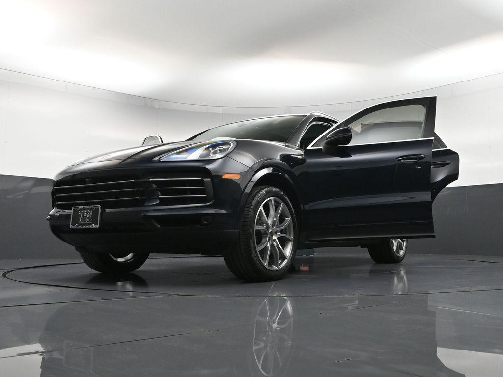 2023 Porsche Cayenne Base