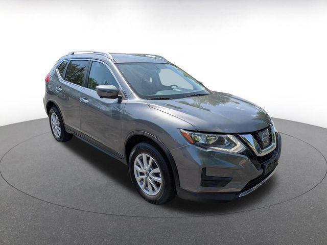 2017 Nissan Rogue SV for sale in ALGONQUIN, IL