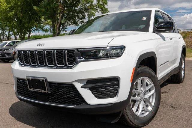 2026 Jeep Grand Cherokee GRAND CHEROKEE LAREDO X 4X4