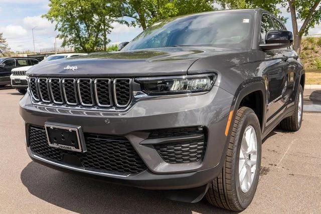 2026 Jeep Grand Cherokee GRAND CHEROKEE LAREDO X 4X4 2026 Jeep Grand Cherokee GRAND CHEROKEE LAREDO X 4X4