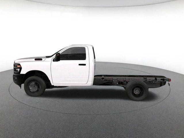 2026 RAM Ram 3500 Chassis Cab RAM 3500 TRADESMAN CHASSIS REGULAR CAB 4X4 60 CA 2026 RAM Ram 3500 Chassis Cab RAM 3500 TRADESMAN CHASSIS REGULAR CAB 4X4 60 CA