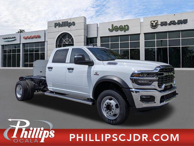2026 RAM 5500 Chassis RAM 5500 TRADESMAN CHASSIS CREW CAB 4X4 60 CA
