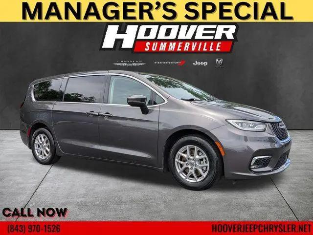 2023 Chrysler Pacifica Touring L for sale in Summerville, SC