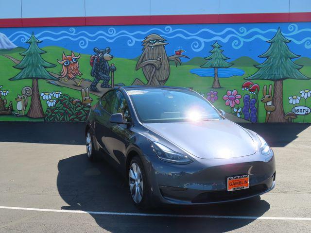 2023 Tesla Model Y Long Range Dual Motor All-Wheel Drive