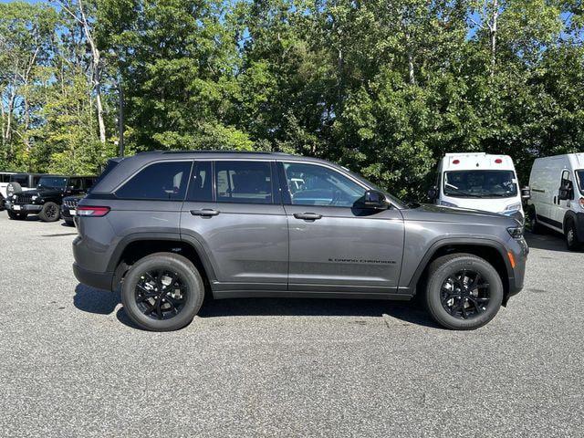 2026 Jeep Grand Cherokee GRAND CHEROKEE LAREDO ALTITUDE 4X4 2026 Jeep Grand Cherokee GRAND CHEROKEE LAREDO ALTITUDE 4X4