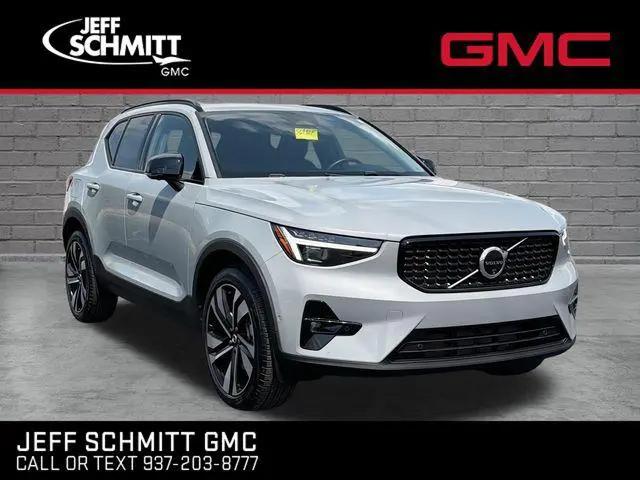 2025 Volvo XC40 B5 Ultra Dark Theme for sale in Fairborn, OH