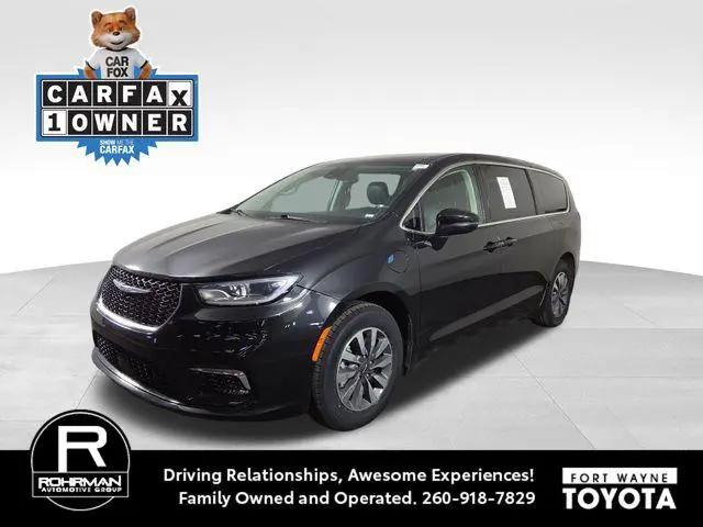 2023 Chrysler Pacifica Hybrid Touring L for sale in Fort Wayne, IN