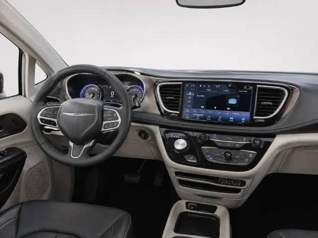 2023 Chrysler Pacifica Hybrid Touring L