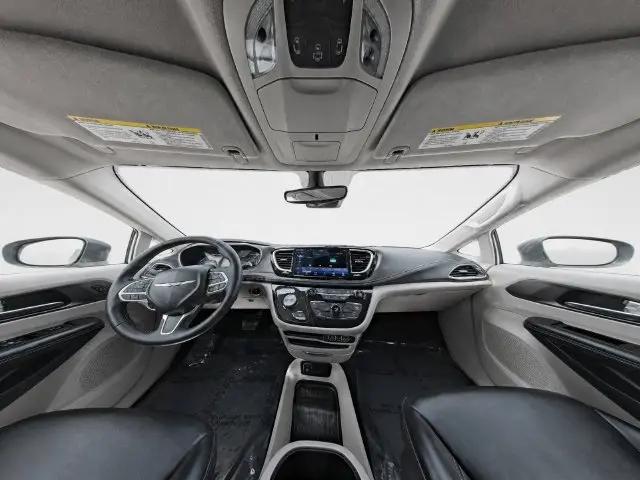 2023 Chrysler Pacifica Hybrid Touring L