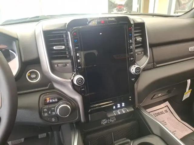 2026 Ram 1500 Big Horn Crew Cab 4x4 57 Box