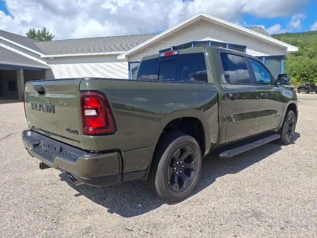 2026 Ram 1500 Express Crew Cab 4x4 5'7" Box