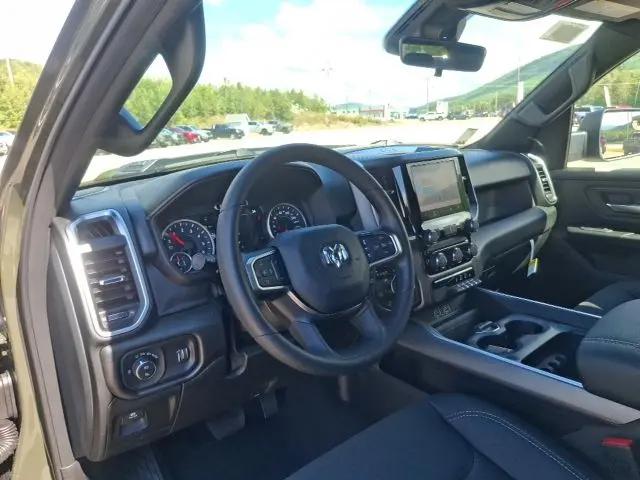 2026 Ram 1500 Express Crew Cab 4x4 5'7" Box