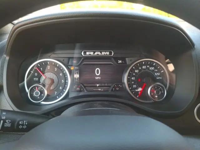 2026 Ram 1500 Express Crew Cab 4x4 5'7" Box