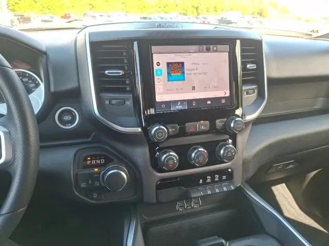2026 Ram 1500 Express Crew Cab 4x4 5'7" Box