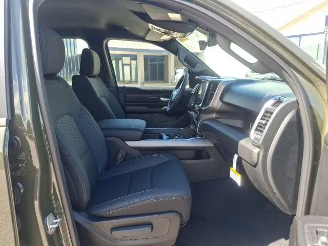 2026 Ram 1500 Express Crew Cab 4x4 5'7" Box