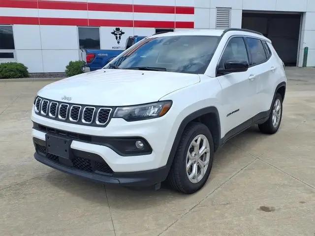 2024 Jeep Compass Latitude 4x4 for sale in Springfield, IL