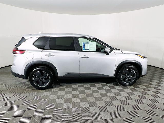 2024 Nissan Rogue SV FWD