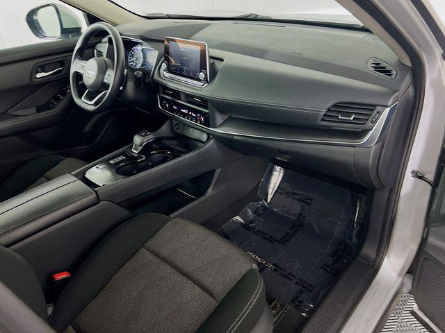 2024 Nissan Rogue SV FWD