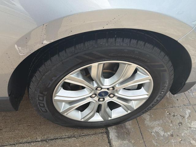2021 Ford Edge Titanium