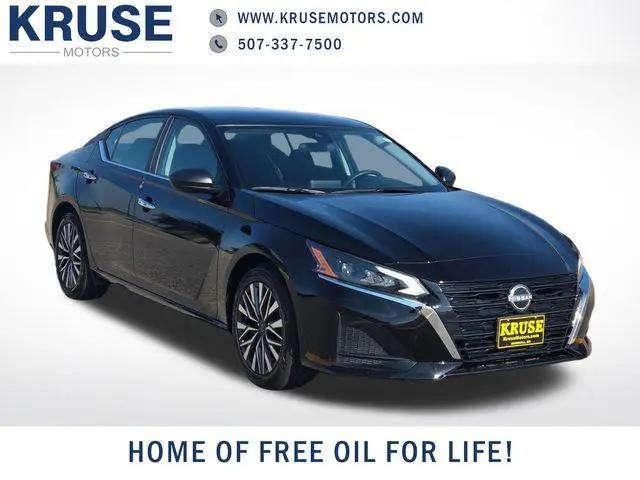 2025 Nissan Altima SV FWD for sale in Marshall, MN