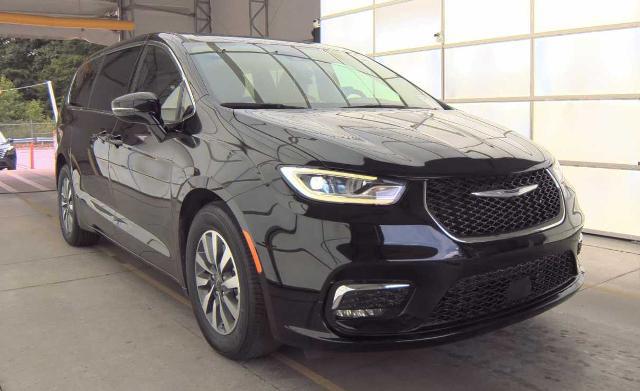 2025 Chrysler Pacifica Hybrid Select