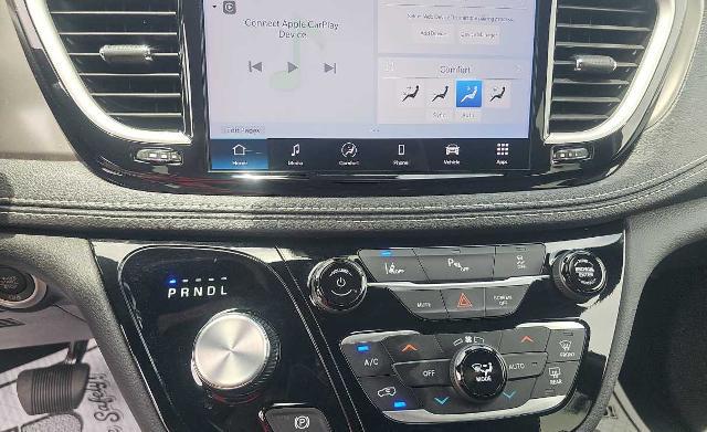 2025 Chrysler Pacifica Hybrid Select
