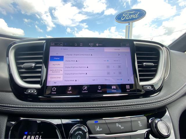 2025 Chrysler Pacifica Hybrid Select