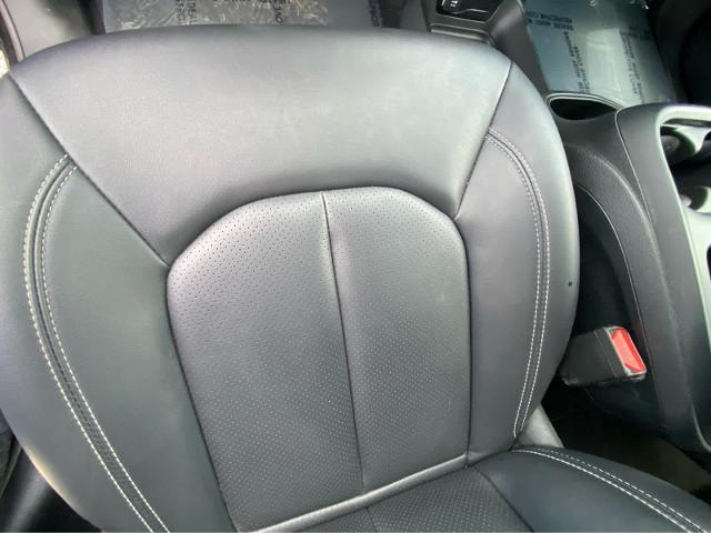2025 Chrysler Pacifica Hybrid Select