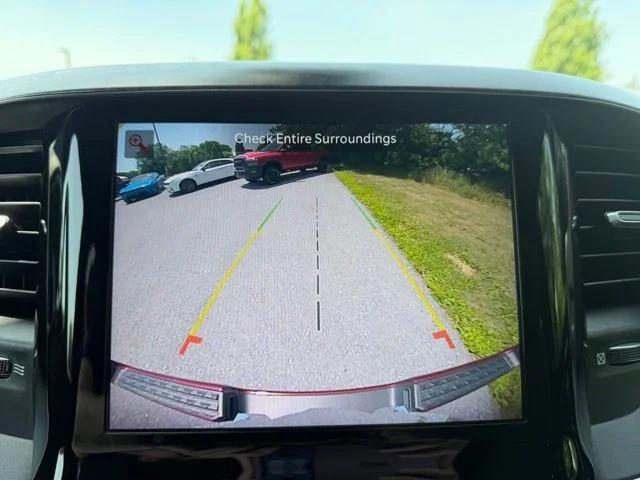 2022 Ram 1500 Big Horn Crew Cab 4x4 5'7" Box