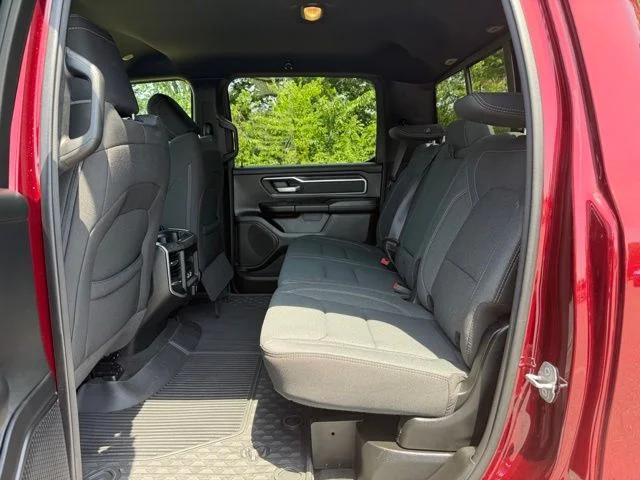 2022 Ram 1500 Big Horn Crew Cab 4x4 5'7" Box