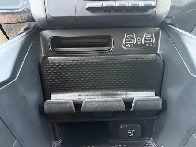 2022 Ram 1500 Big Horn Crew Cab 4x4 5'7" Box
