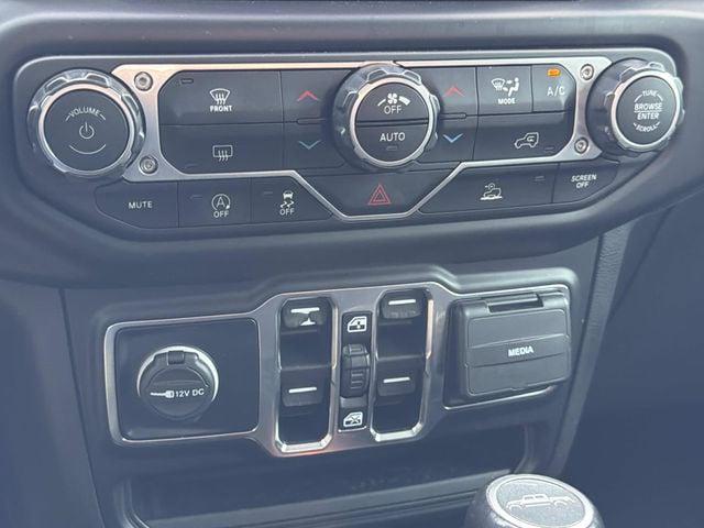 2021 Jeep Gladiator Overland