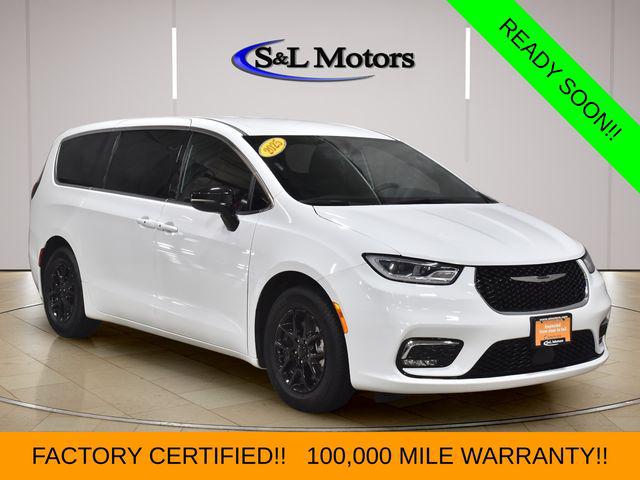 2025 Chrysler Pacifica Select for sale in Pulaski, WI