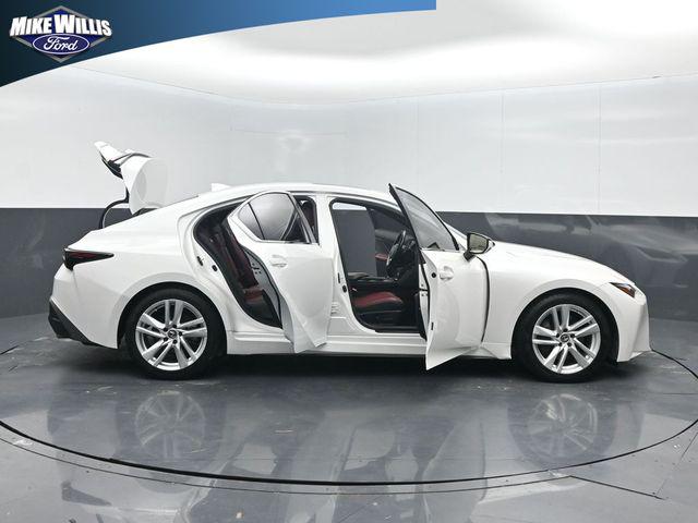 2021 Lexus IS 300 Base