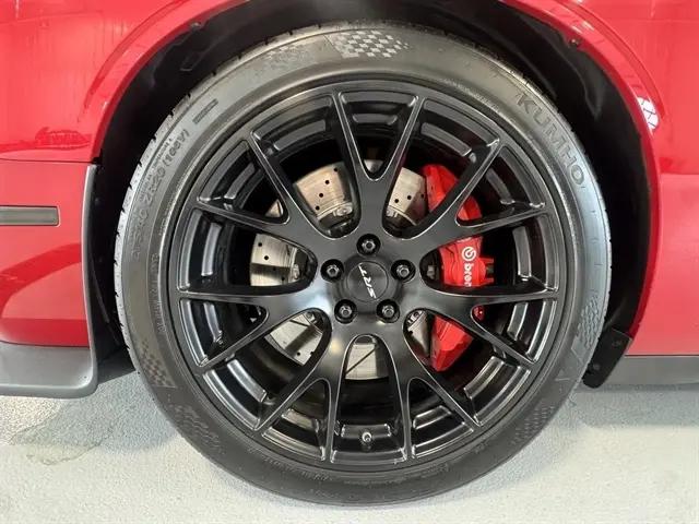 2016 Dodge Challenger SRT Hellcat