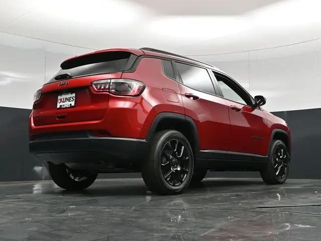 2026 Jeep Compass Latitude Altitude