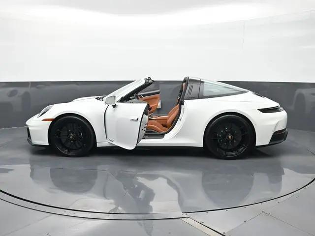 2026 Porsche 911 Targa 4 GTS