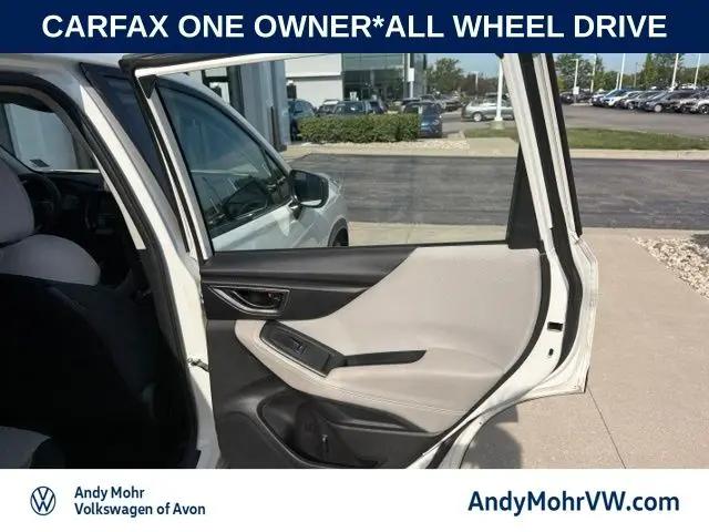 2023 Subaru Forester Base