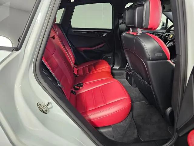2018 Porsche Macan S