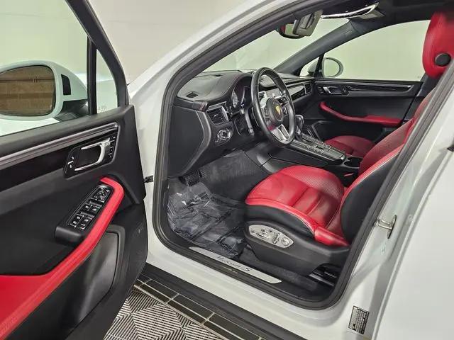 2018 Porsche Macan S