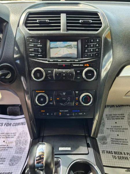 2018 Ford Explorer Base