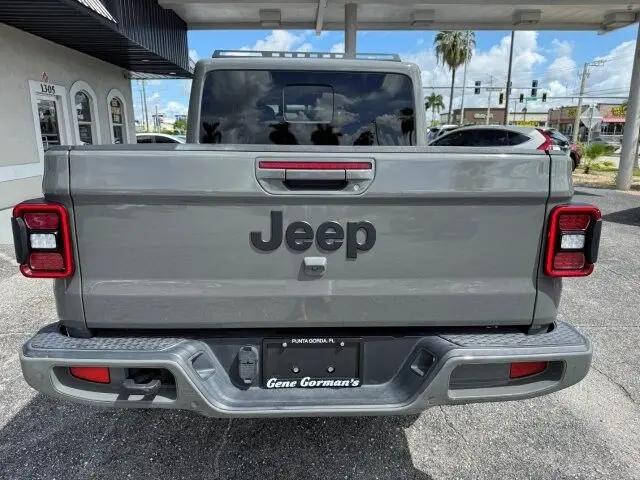 2023 Jeep Gladiator Sport