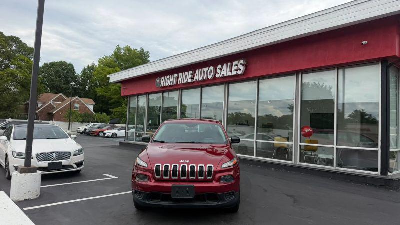2014 Jeep Cherokee Sport for sale in Eastpointe, MI