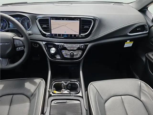 2027 Chrysler Pacifica Limited