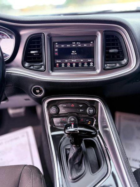 2020 Dodge Challenger SXT