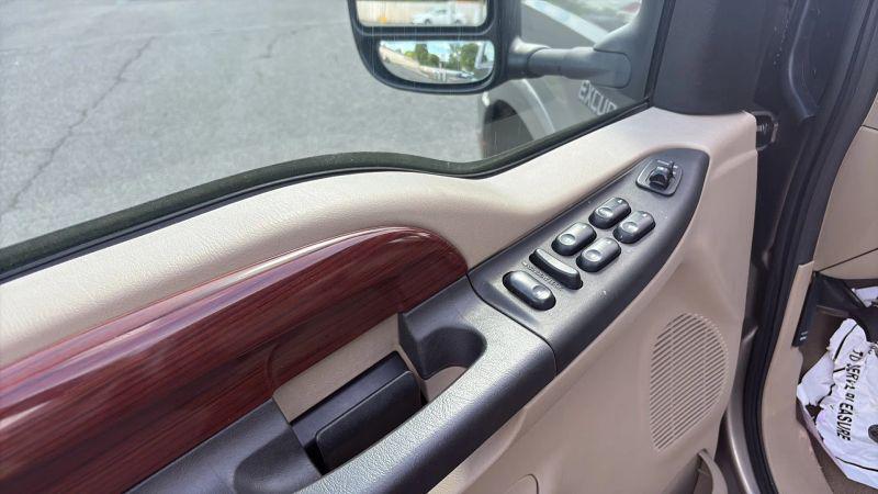 2005 Ford Excursion Limited