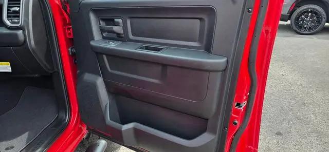 2026 Ram 2500 Black Express Crew Cab 4x4 64 Box