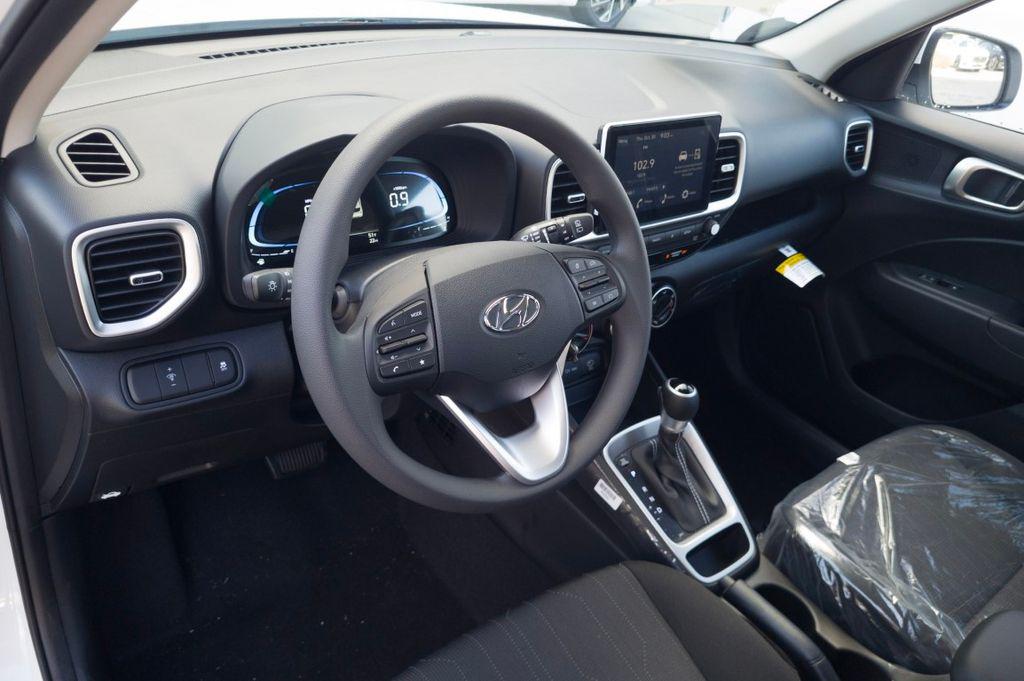 New 2026 White Hyundai SE image 12